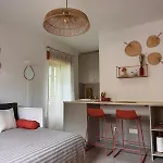 & Appartments Des Muriers - 500 M Du * Анси