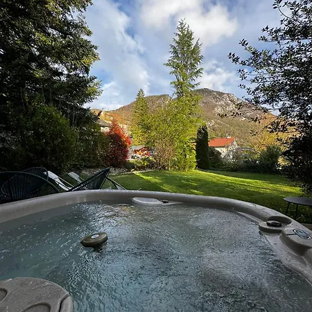 Des Muriers - 500 M Du Avec Jacuzzi Villa *